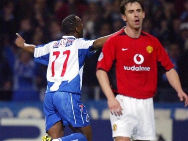 边路传中 边路传中